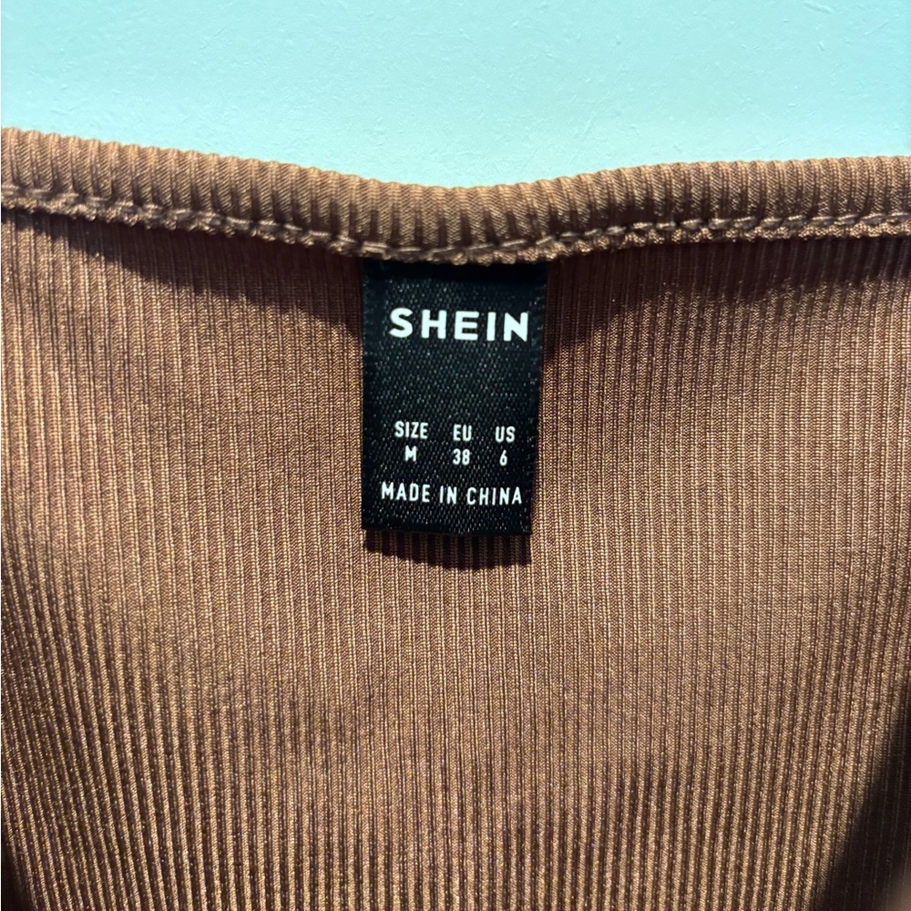 Brown Ribbed Cropped Tank - Picture 3 of 3